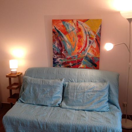 Au Calme Dans Hameau Fleuri Joli Studio 3 Pers Piscine Parking Wi-Fi Vence Exterior photo